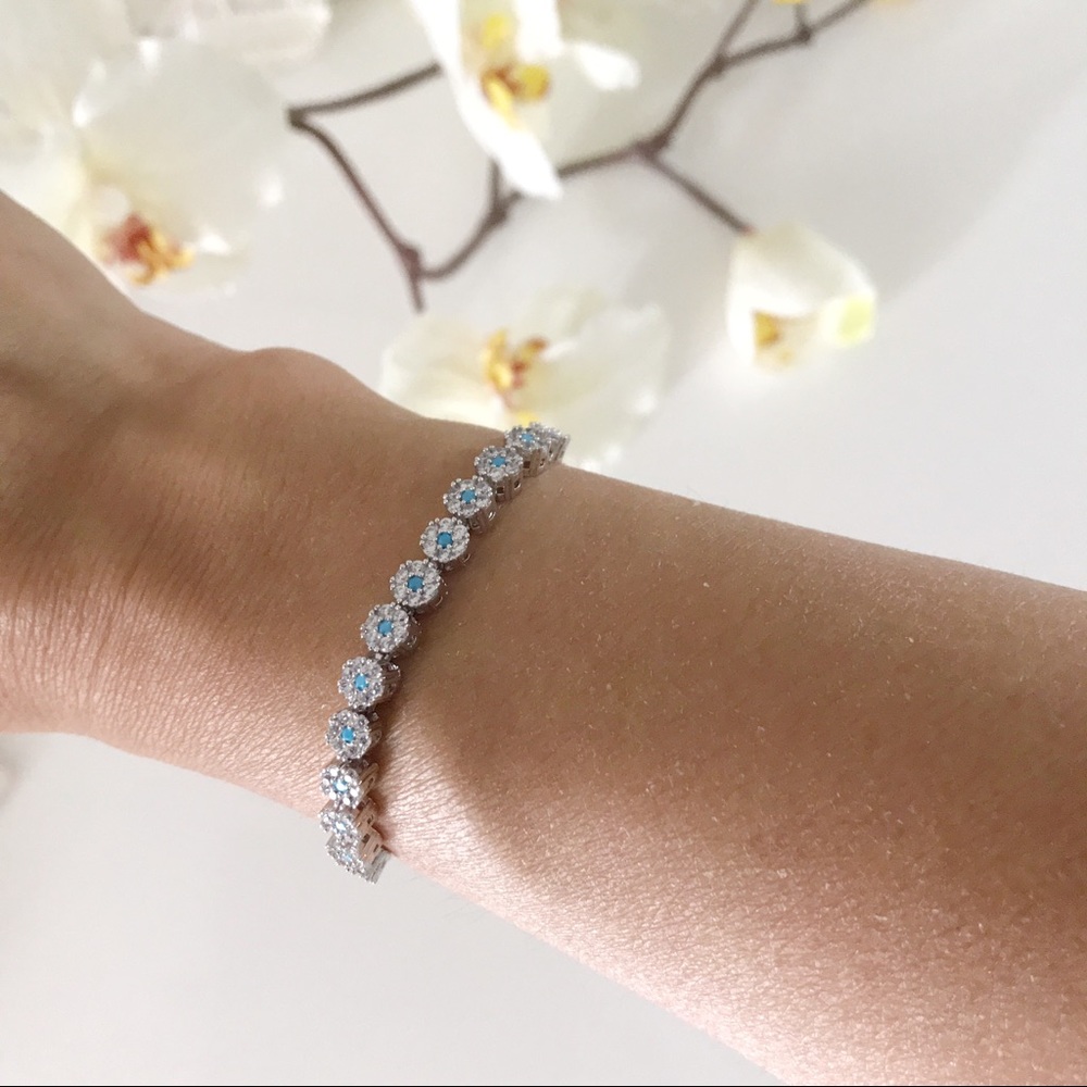 💕💐 Flower Cubic Zirconia Crystal Bracelet 💐💕